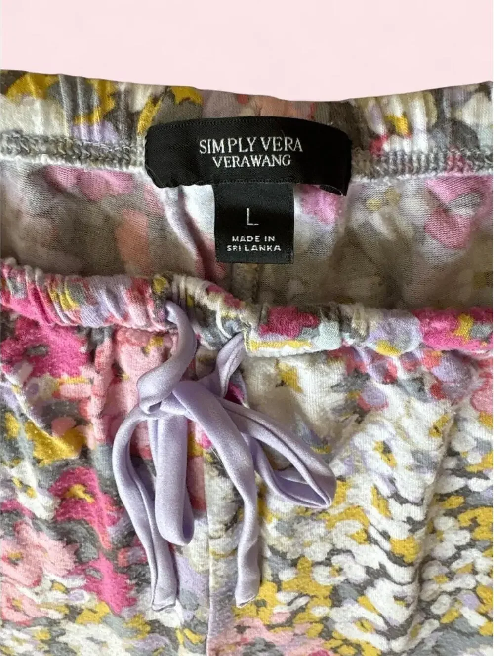 Simply Vera- Vera Wang floral pajama bottoms. Super soft and cozy.